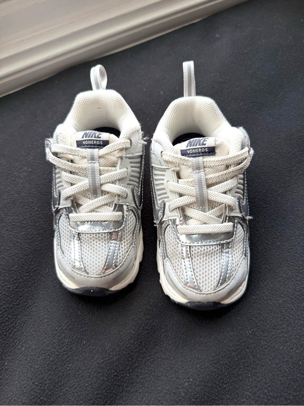 Nike Kids Vomero 5